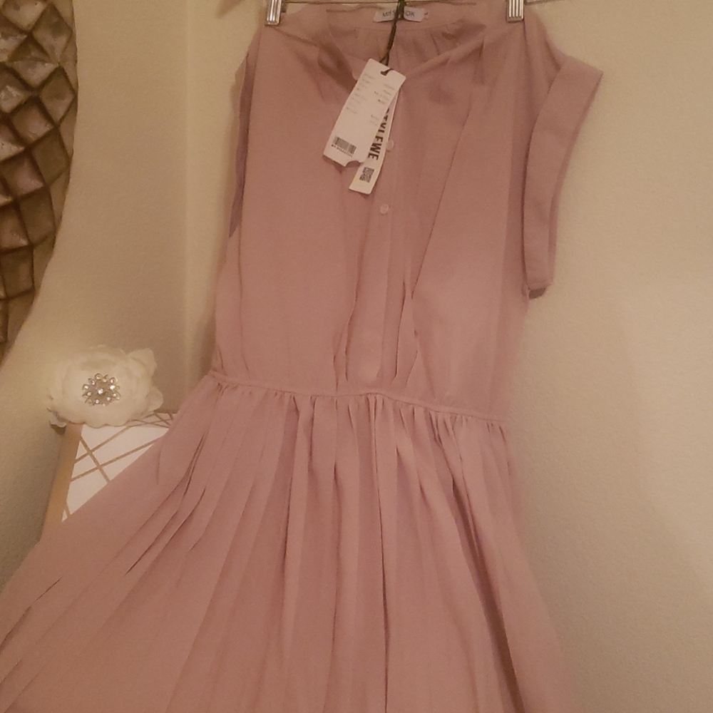 Dress - Picture 2 of 2